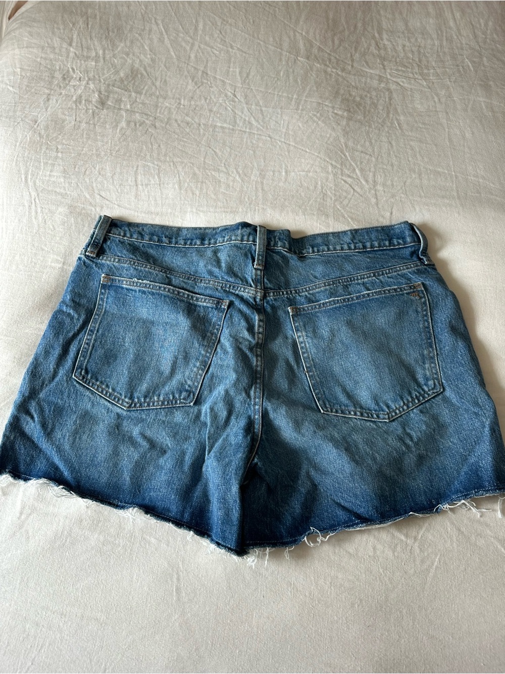 Madewell Relaxed Mid-Length Denim Shorts in Cranwood Wash (NWT) - Picture 5 of 7